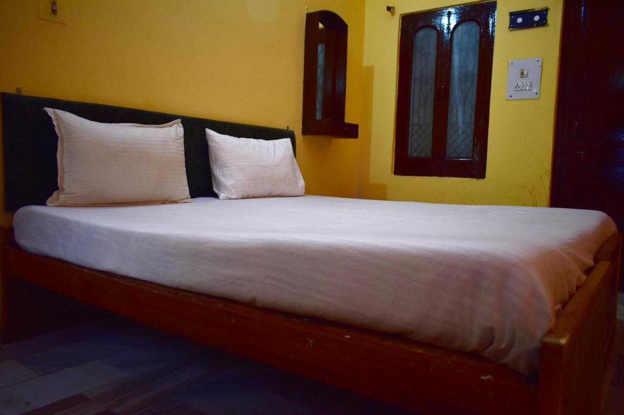 Sandhya Guest House Varanasi Near Ganga River Экстерьер фото
