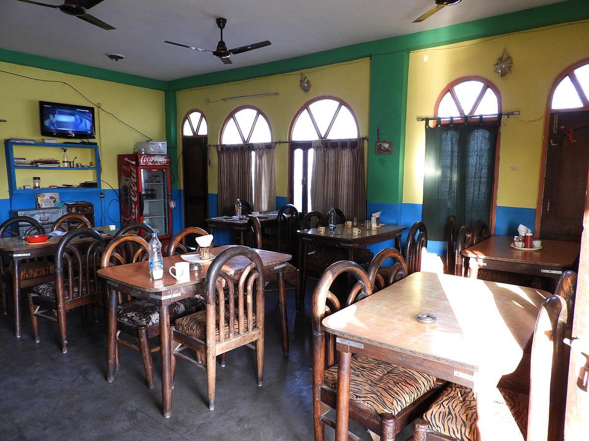 Sandhya Guest House Varanasi Near Ganga River Экстерьер фото