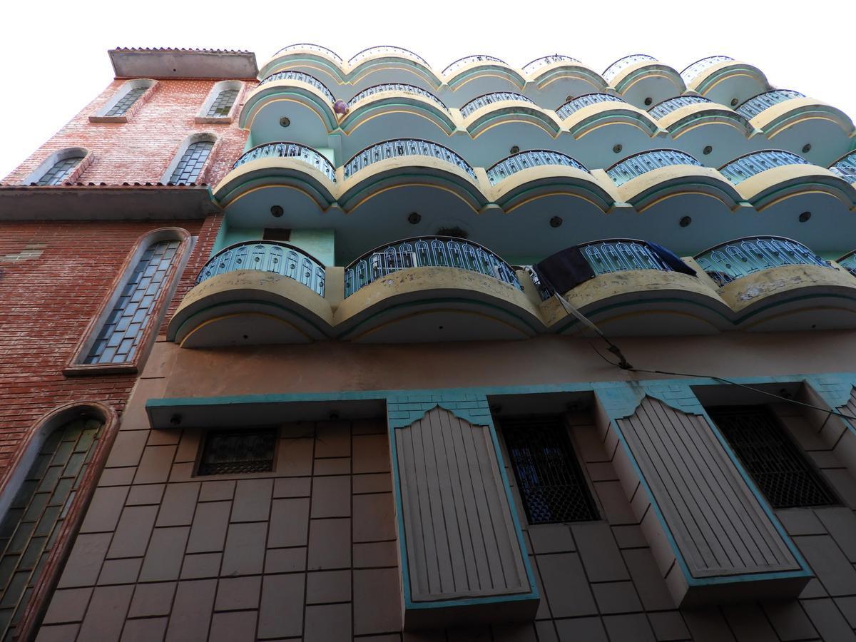 Sandhya Guest House Varanasi Near Ganga River Экстерьер фото